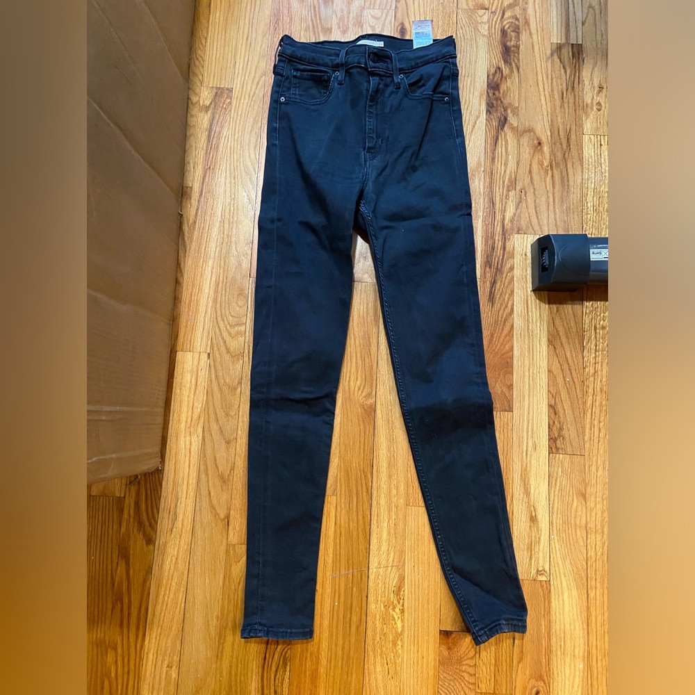 Black Levis Mile High Super Skinny Jeans